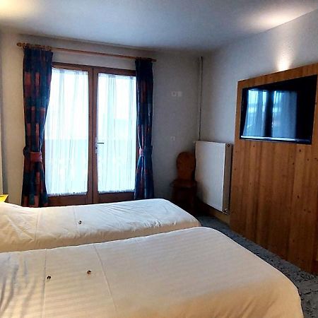 אלפה ד'הואז Hotel Les Bruyeres מראה חיצוני תמונה