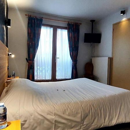 אלפה ד'הואז Hotel Les Bruyeres מראה חיצוני תמונה