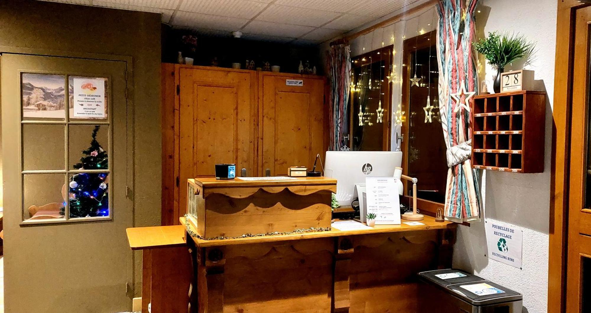 אלפה ד'הואז Hotel Les Bruyeres מראה חיצוני תמונה