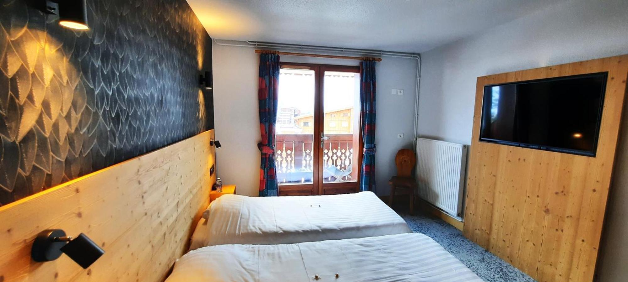 אלפה ד'הואז Hotel Les Bruyeres מראה חיצוני תמונה
